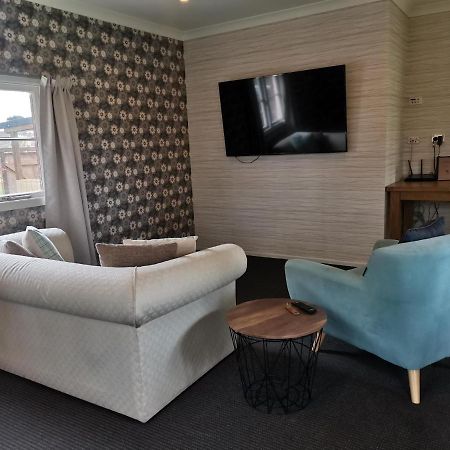 Гостьовий будинок Lavalla Estate Tuakau Екстер'єр фото