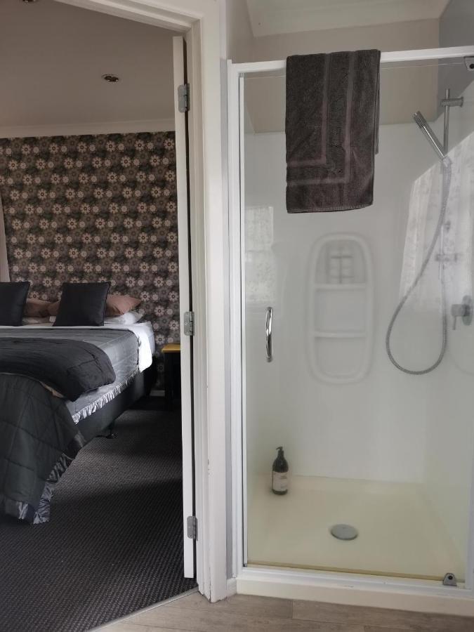 Гостьовий будинок Lavalla Estate Tuakau Екстер'єр фото