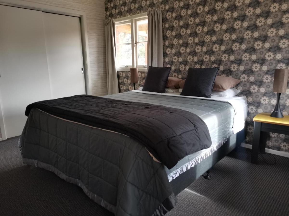Гостьовий будинок Lavalla Estate Tuakau Екстер'єр фото